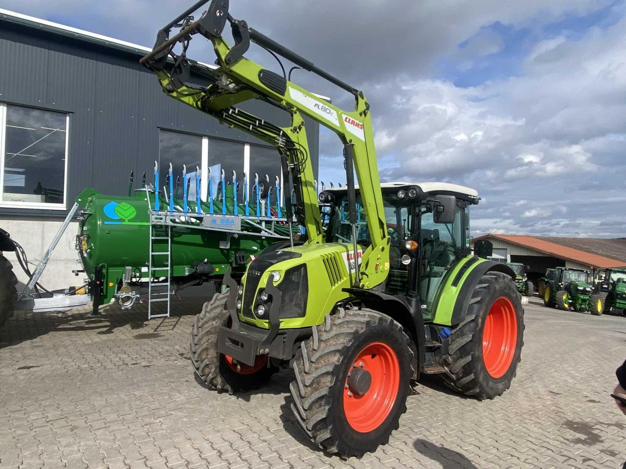 CLAAS Arion 420 - Трактор: фото 1 CLAAS Arion 420 - Трактор: фото 1