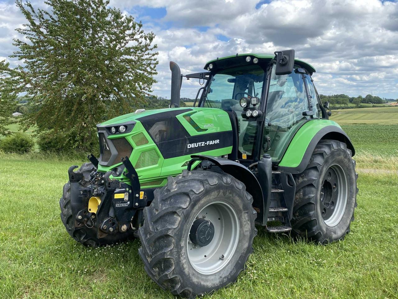Deutz-Fahr 6155 Agrotron - Трактор: фото 1 Deutz-Fahr 6155 Agrotron - Трактор: фото 1