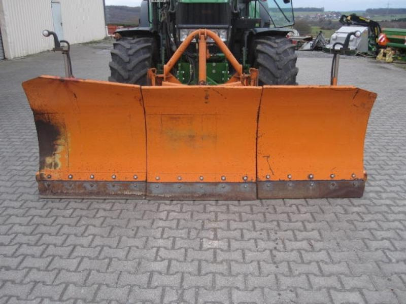 Schmidt MF 2.4 Schneepflug - Отвал: фото 1 Schmidt MF 2.4 Schneepflug - Отвал: фото 1