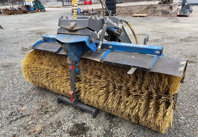 SnowekAH250 - Щетка: фото 2 SnowekAH250 - Щетка: фото 2