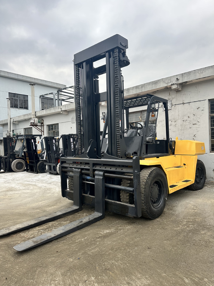 KOMATSU FD150 FD100 FD30 FD50 FD80 3Ton 5ton 8ton 10ton 15ton 16ton 20ton komatsu forklift - Дизельный погрузчик: фото 2 KOMATSU FD150 FD100 FD30 FD50 FD80 3Ton 5ton 8ton 10ton 15ton 16ton 20ton komatsu forklift - Дизельный погрузчик: фото 2