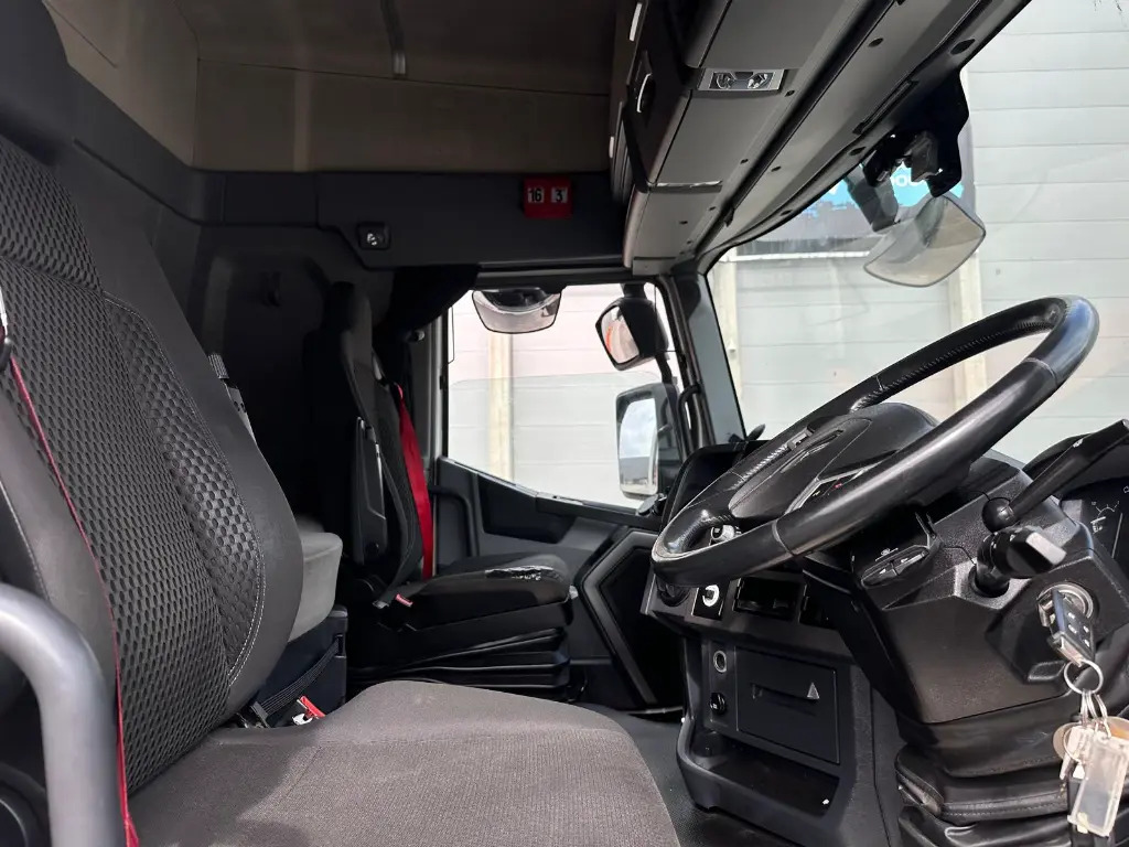 Тягач Renault T 480 6x2 - RHD (NLF): фото 12
