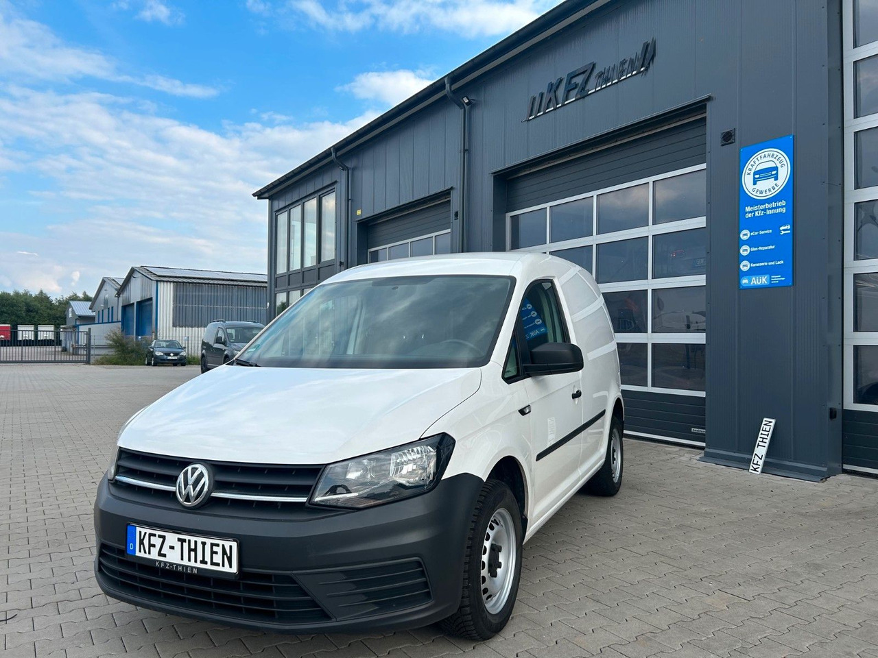 Volkswagen Caddy Kasten | Klima, Navi - Пассажирский фургон: фото 1 Volkswagen Caddy Kasten | Klima, Navi - Пассажирский фургон: фото 1