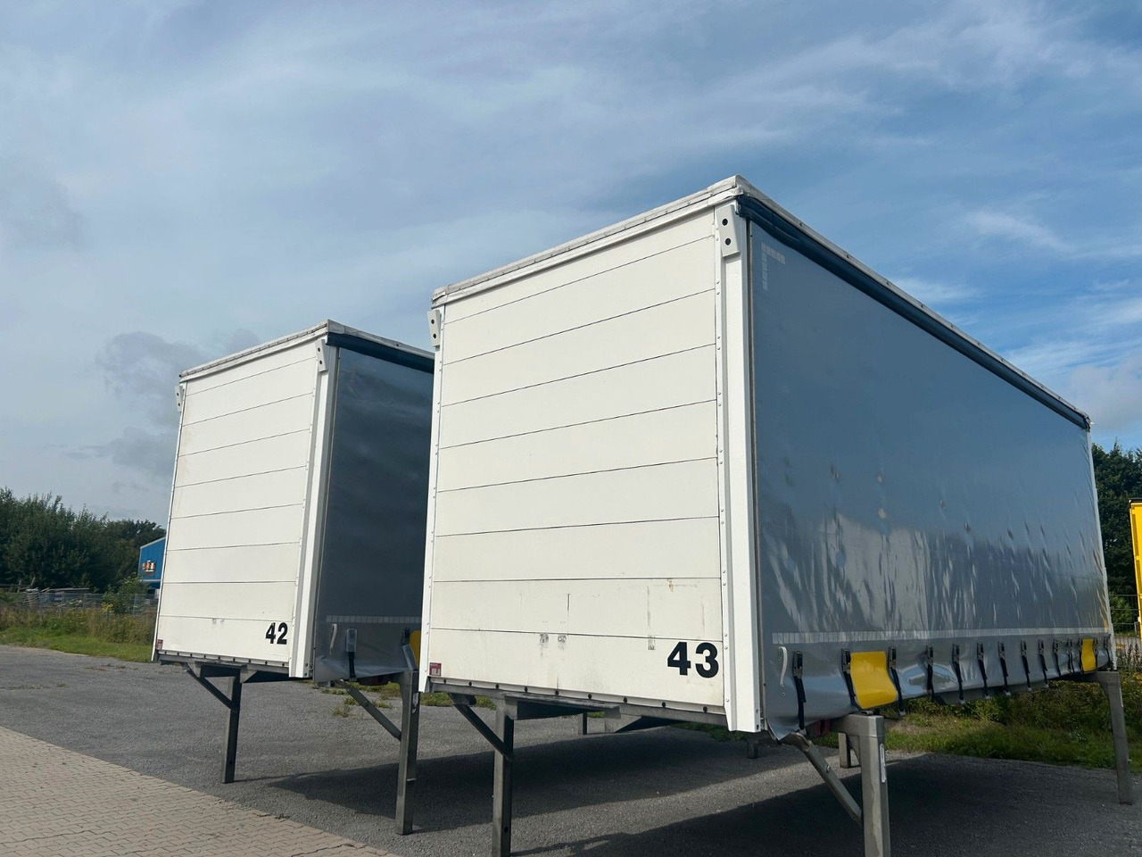 Wecon 6x Wechselpritschen Schiebeplane/Bordwand WP745S - Тентованный кузов: фото 4 Wecon 6x Wechselpritschen Schiebeplane/Bordwand WP745S - Тентованный кузов: фото 4