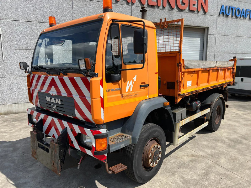 MAN LE 18.280 4x4 - Самосвал: фото 2 MAN LE 18.280 4x4 - Самосвал: фото 2