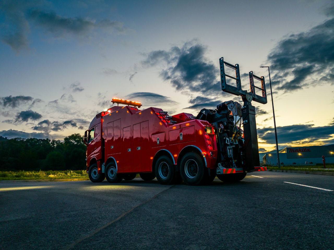 Volvo FH NEW ER4120 5 winches T-REX Volvo FH 540 8x4 WB6,0 White or RED - Эвакуатор: фото 4 Volvo FH NEW ER4120 5 winches T-REX Volvo FH 540 8x4 WB6,0 White or RED - Эвакуатор: фото 4