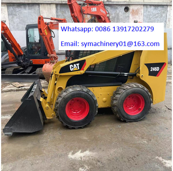 Caterpillar 246D - Мини-погрузчик с бортовым поворотом: фото 1 Caterpillar 246D - Мини-погрузчик с бортовым поворотом: фото 1