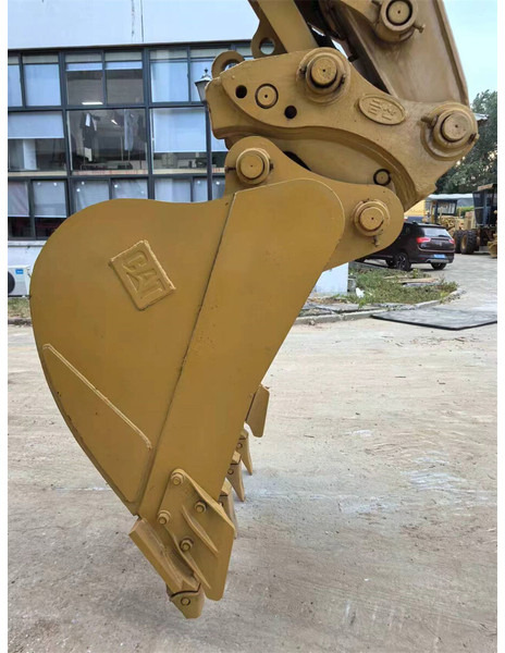 Гусеничный экскаватор Caterpillar 320D2: фото 7