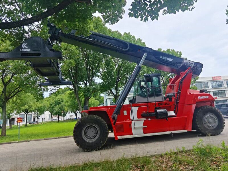 Kalmar DRF450 - Ричстакер: фото 1 Kalmar DRF450 - Ричстакер: фото 1