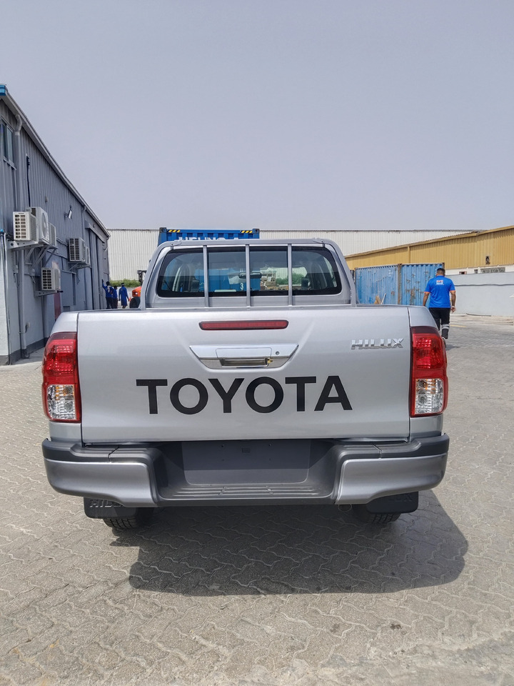 Toyota Hilux - Пикап, Грузопассажирский фургон: фото 2 Toyota Hilux - Пикап, Грузопассажирский фургон: фото 2