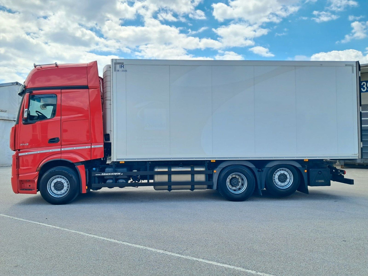 Mercedes-Benz Actros 2745 Kühlkoff | Standklima/heiz | Liftach - Рефрижератор: фото 4 Mercedes-Benz Actros 2745 Kühlkoff | Standklima/heiz | Liftach - Рефрижератор: фото 4