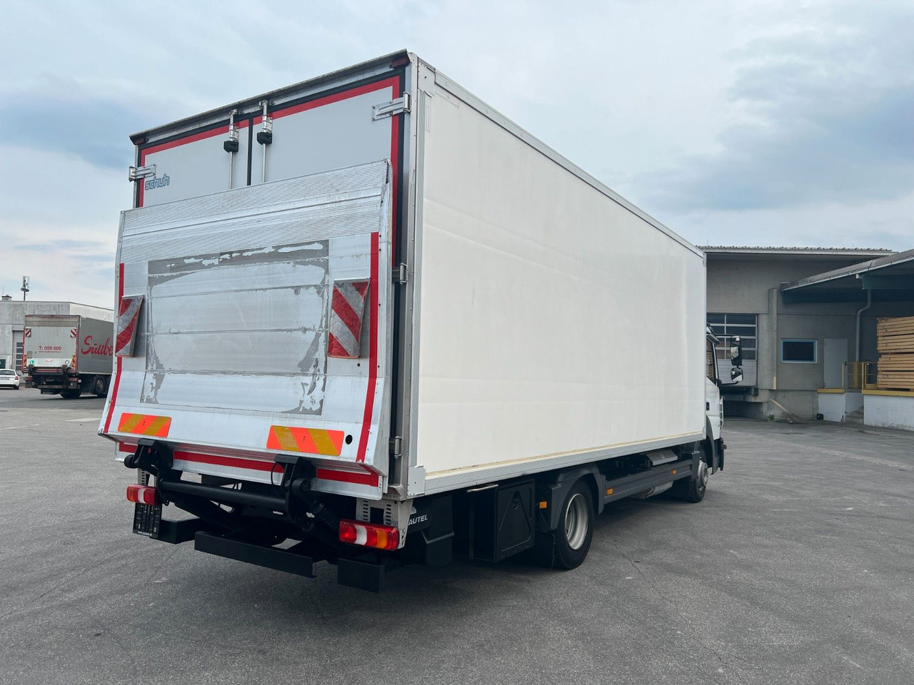 Mercedes-Benz Atego 8.21 Kühlkoffer LBW | Klima | Tempo | Dif - Рефрижератор: фото 3 Mercedes-Benz Atego 8.21 Kühlkoffer LBW | Klima | Tempo | Dif - Рефрижератор: фото 3