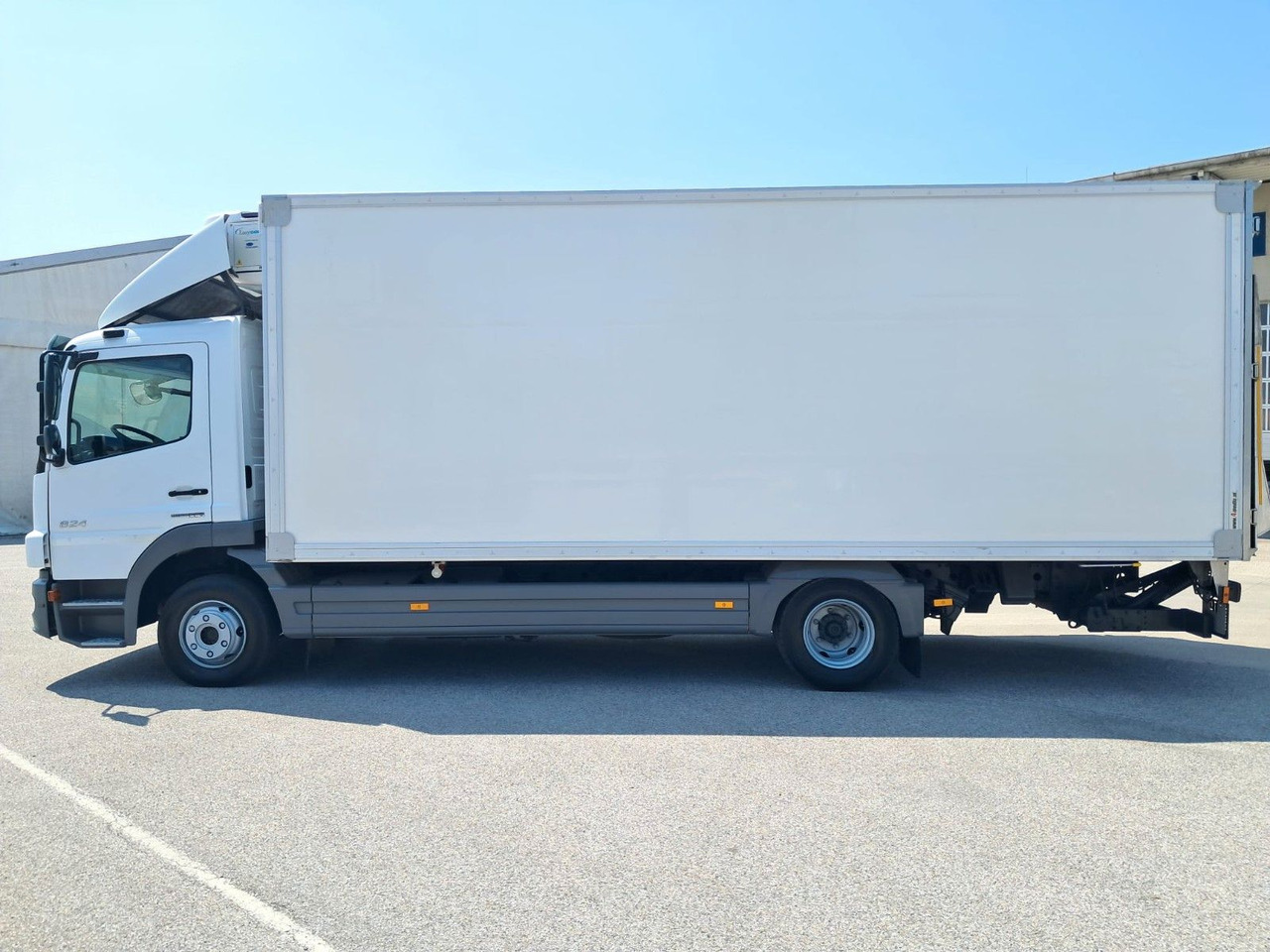 Mercedes-Benz Atego 824 Kühlkoffer | LBW | Klima | Diff - Рефрижератор: фото 3 Mercedes-Benz Atego 824 Kühlkoffer | LBW | Klima | Diff - Рефрижератор: фото 3