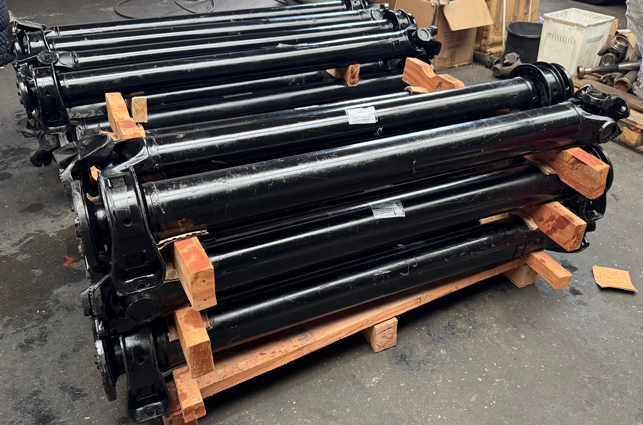 MAN - Карданный вал: фото 1 MAN - Карданный вал: фото 1