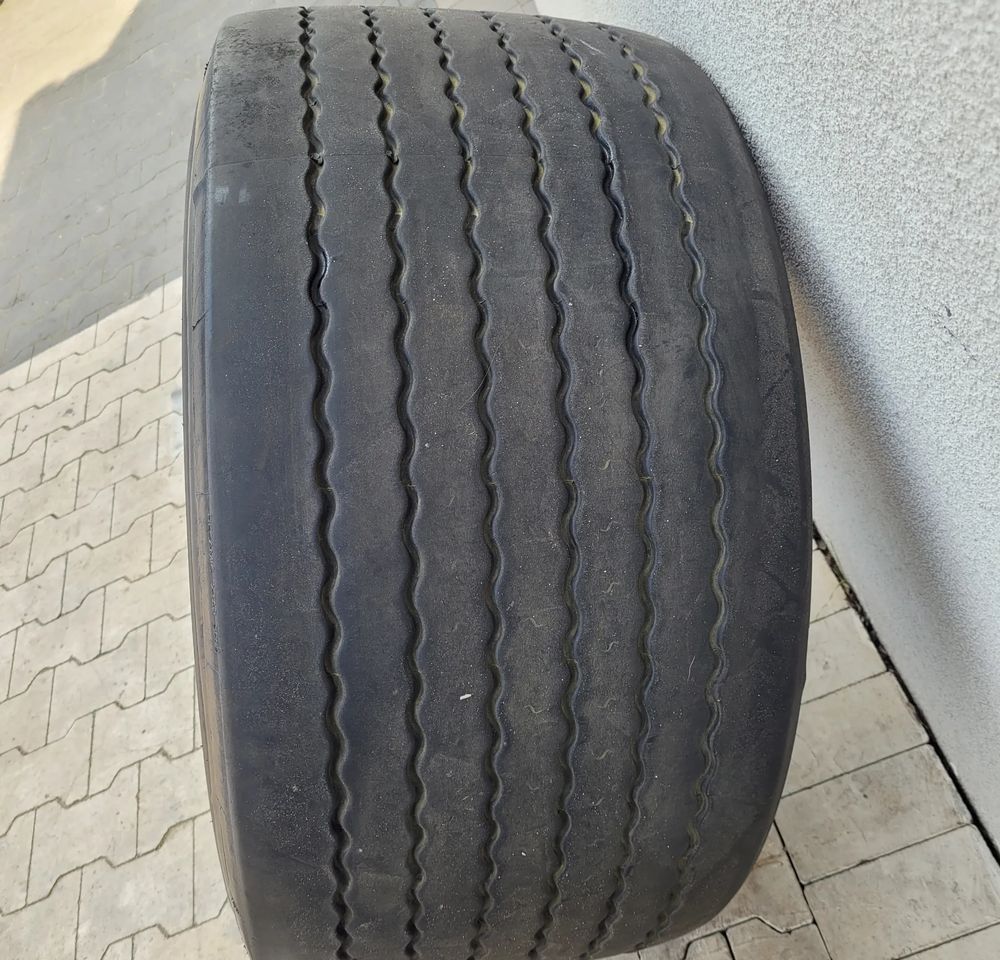 435/50 R19.5 DUNLOP SP252 - Шина: фото 2 435/50 R19.5 DUNLOP SP252 - Шина: фото 2