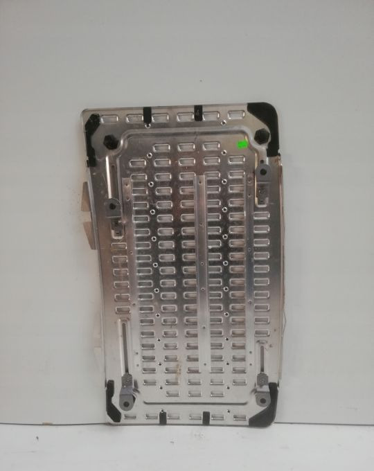 BLACHA PODEST OSŁONA DAF XF CF 87x49CM. - Глушитель/ Выхлопная система для Грузовиков: фото 2 BLACHA PODEST OSŁONA DAF XF CF 87x49CM. - Глушитель/ Выхлопная система для Грузовиков: фото 2