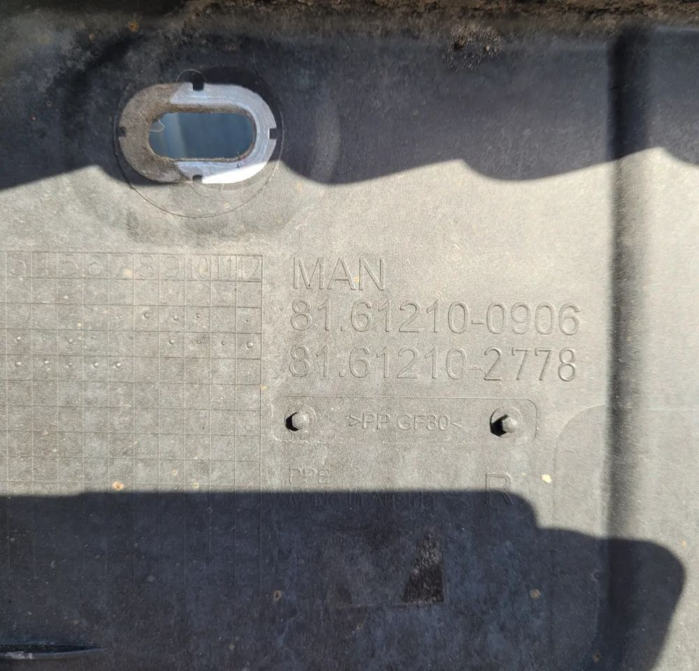 BŁOTNIK MAN TGX 3 81.61210-0906 Rh - Крыло для Грузовиков: фото 4 BŁOTNIK MAN TGX 3 81.61210-0906 Rh - Крыло для Грузовиков: фото 4