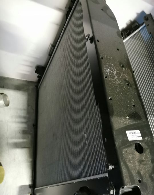 Chłodnice CHŁODNICA MAN TGS MEHLE 81.06100-6873 - Радиатор для Грузовиков: фото 1 Chłodnice CHŁODNICA MAN TGS MEHLE 81.06100-6873 - Радиатор для Грузовиков: фото 1