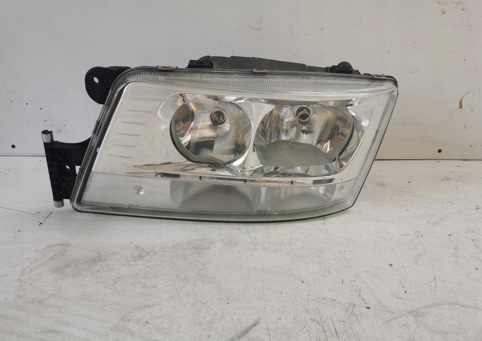 LAMPA MAN TGX E6 LIFT LH. MOCNY LED ORYGINAŁ - Свет/ Освещение для Грузовиков: фото 1 LAMPA MAN TGX E6 LIFT LH. MOCNY LED ORYGINAŁ - Свет/ Освещение для Грузовиков: фото 1