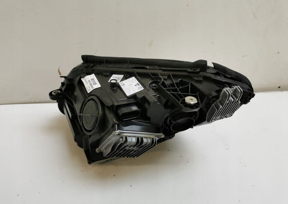 LAMPA PRZÓD MERCEDES C KLASA A 205 9061606 LIFT - Передняя фара: фото 4 LAMPA PRZÓD MERCEDES C KLASA A 205 9061606 LIFT - Передняя фара: фото 4