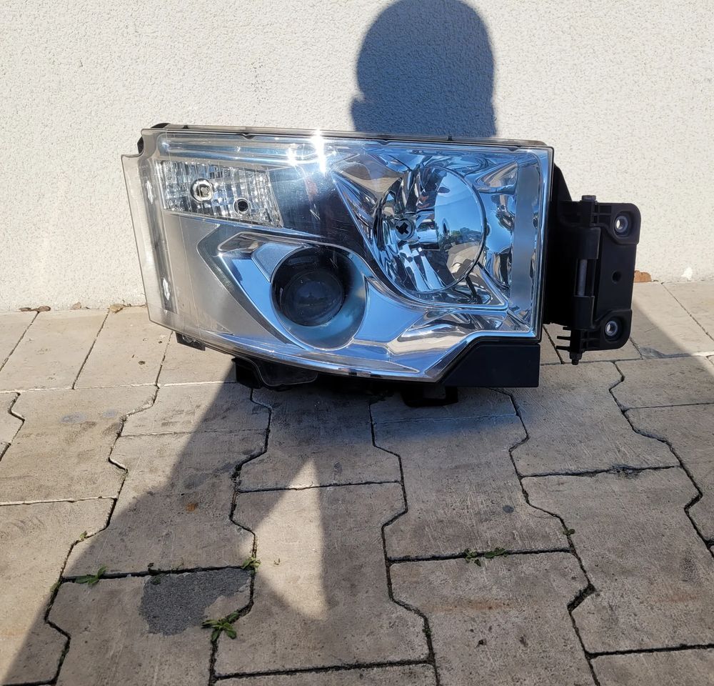 LAMPA RENAULT RANGE T GAMA RH 7482251395 ORYGINAŁ - Свет/ Освещение: фото 1 LAMPA RENAULT RANGE T GAMA RH 7482251395 ORYGINAŁ - Свет/ Освещение: фото 1