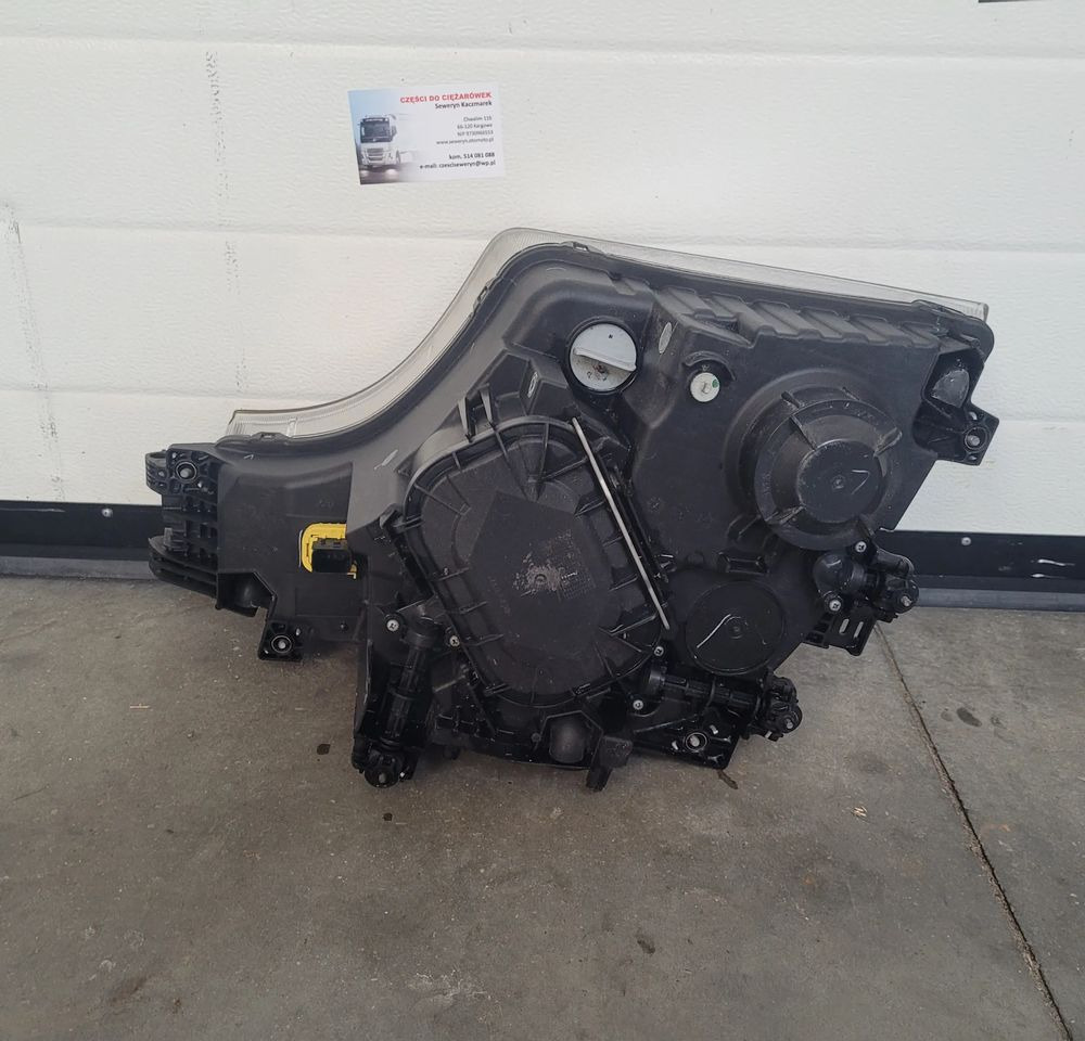 LAMPA RH MERCEDES ACTROS MP4 A9608200339 CHWALIM116 - Свет/ Освещение для Грузовиков: фото 3 LAMPA RH MERCEDES ACTROS MP4 A9608200339 CHWALIM116 - Свет/ Освещение для Грузовиков: фото 3