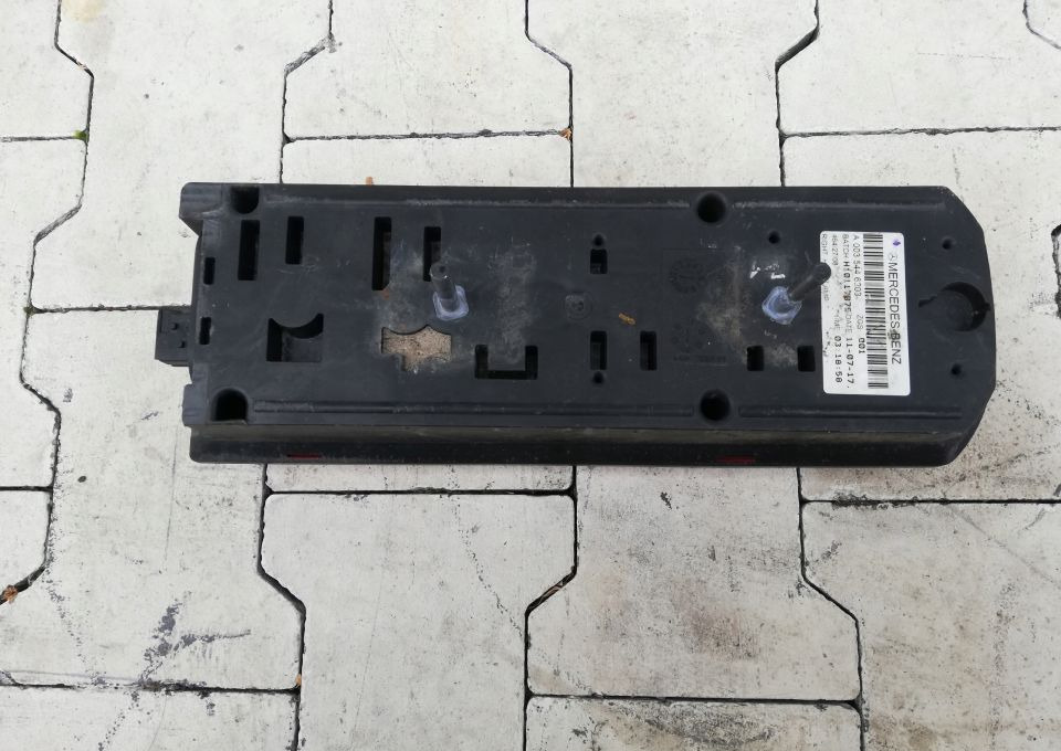 LAMPA TYLNA MERCEDES ACTROS MP4 - Задний фонарь для Грузовиков: фото 2 LAMPA TYLNA MERCEDES ACTROS MP4 - Задний фонарь для Грузовиков: фото 2