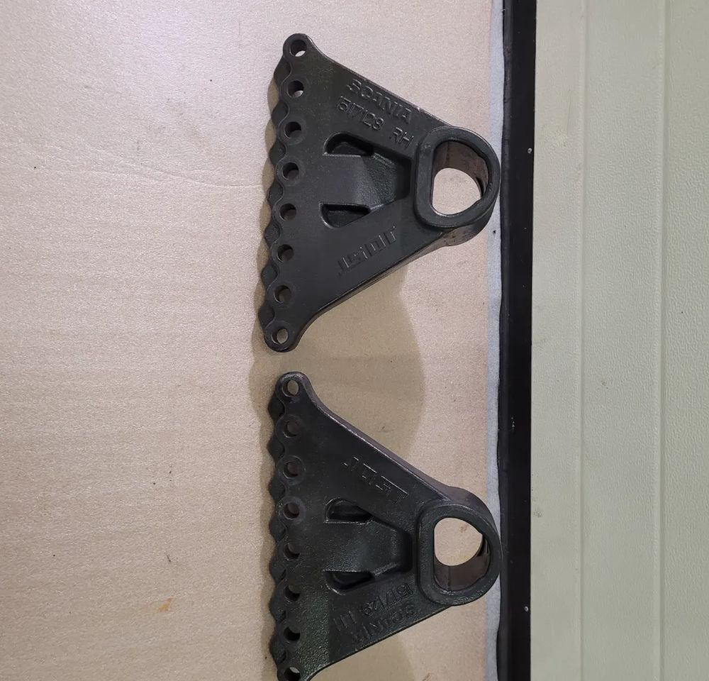 ŁAPY MOCOWANIE SIODŁA JOST SCANIA 1517128 1517129 - Седло для Грузовиков: фото 1 ŁAPY MOCOWANIE SIODŁA JOST SCANIA 1517128 1517129 - Седло для Грузовиков: фото 1