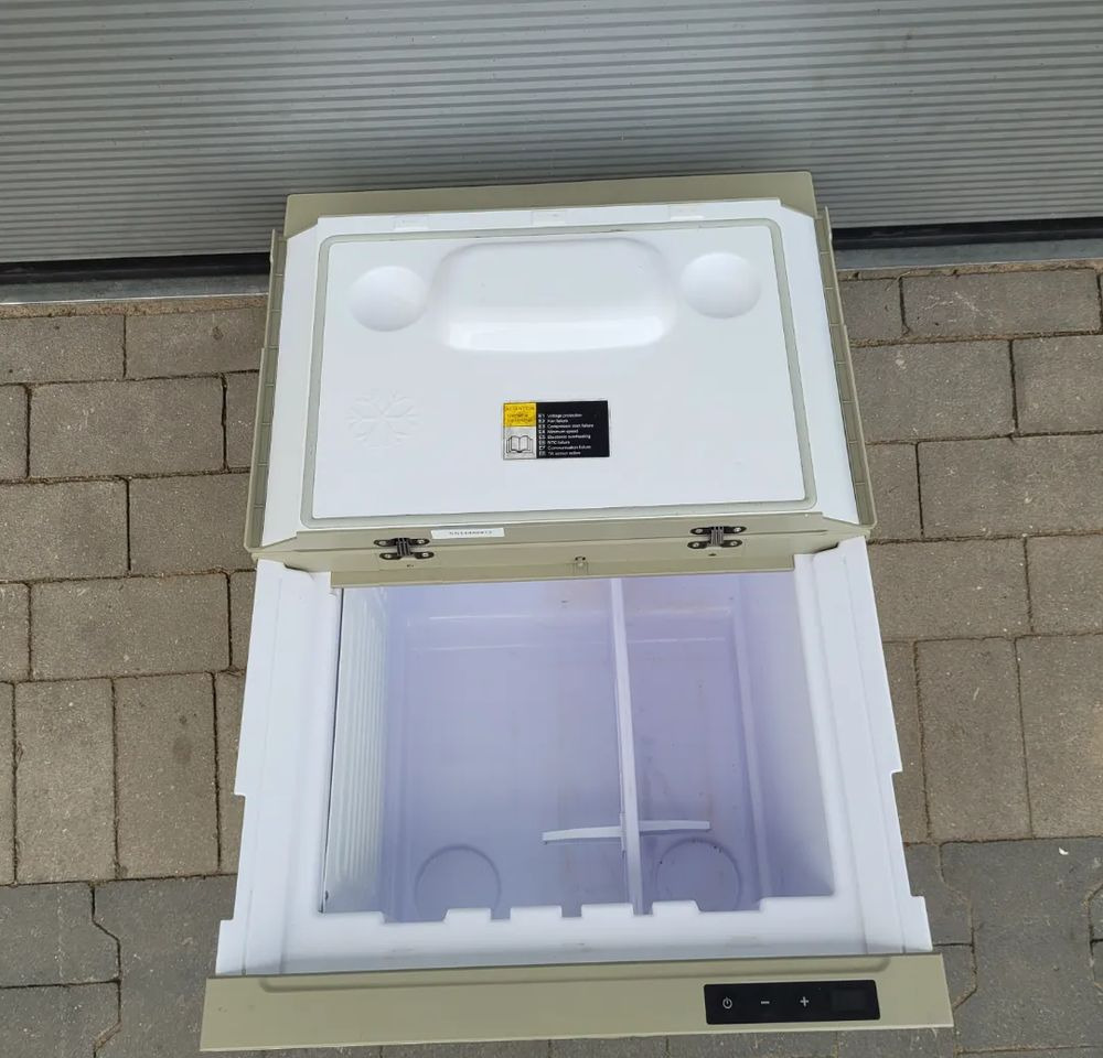 LODÓWKA VOLVO FH4 ORYGINAŁ NABITA NOWY PAROWNIK - Кузов и экстерьер для Грузовиков: фото 2 LODÓWKA VOLVO FH4 ORYGINAŁ NABITA NOWY PAROWNIK - Кузов и экстерьер для Грузовиков: фото 2