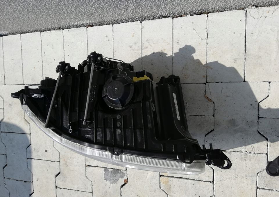 Lampy MERCEDES ACTROS Mp4 Antos ORYGINAŁ - Передняя фара для Грузовиков: фото 4 Lampy MERCEDES ACTROS Mp4 Antos ORYGINAŁ - Передняя фара для Грузовиков: фото 4