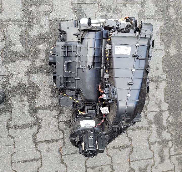 NAGRZEWNICA RENAUL RANGE T GAMA OM 7484553426/02 - Система охлаждения для Грузовиков: фото 3 NAGRZEWNICA RENAUL RANGE T GAMA OM 7484553426/02 - Система охлаждения для Грузовиков: фото 3