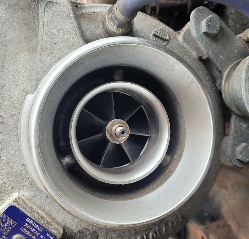 TURBINA HAMULEC GÓRSKI IVECO EUROCARGO E6 5801964527,5802237817 CHWALIM116 - Двигатель для Грузовиков: фото 2 TURBINA HAMULEC GÓRSKI IVECO EUROCARGO E6 5801964527,5802237817 CHWALIM116 - Двигатель для Грузовиков: фото 2