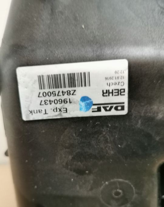 Zbiorniczek wyrównawczy DAF XF 106 - Расширительный бачок для Грузовиков: фото 3 Zbiorniczek wyrównawczy DAF XF 106 - Расширительный бачок для Грузовиков: фото 3