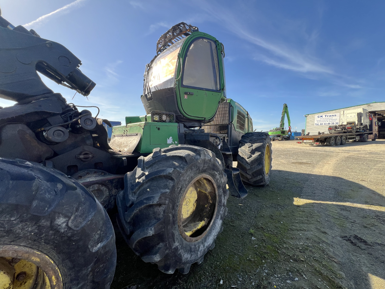 JOHN DEERE 1270E - Харвестер: фото 1 JOHN DEERE 1270E - Харвестер: фото 1