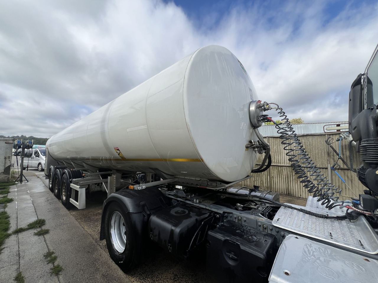 Maisonneue - Полуприцеп-цистерна: фото 4 Maisonneue - Полуприцеп-цистерна: фото 4