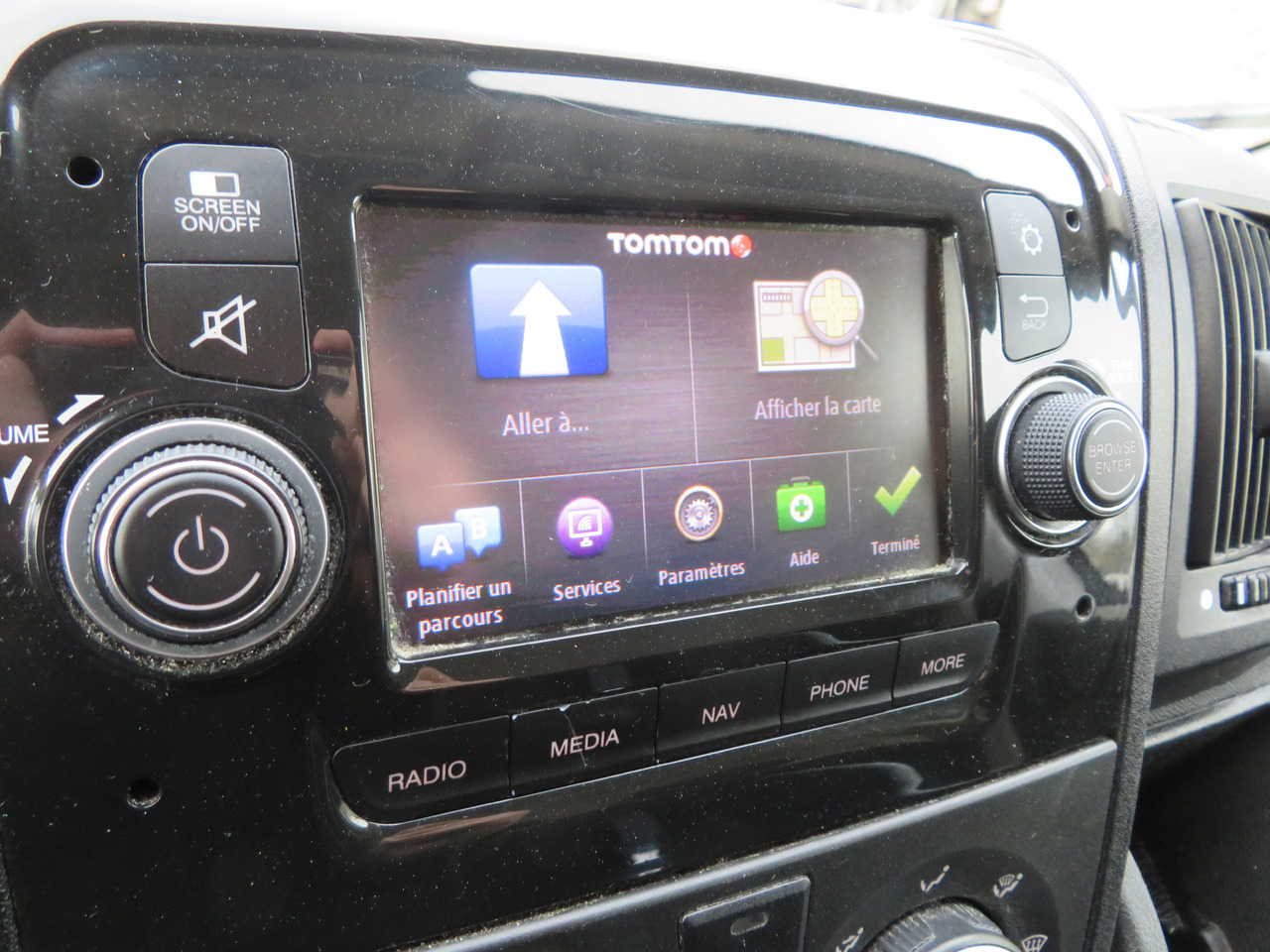 Цельнометаллический фургон Citroën Jumper 2.2 BlueHDi - L1H1: фото 14 Цельнометаллический фургон Citroën Jumper 2.2 BlueHDi - L1H1: фото 14