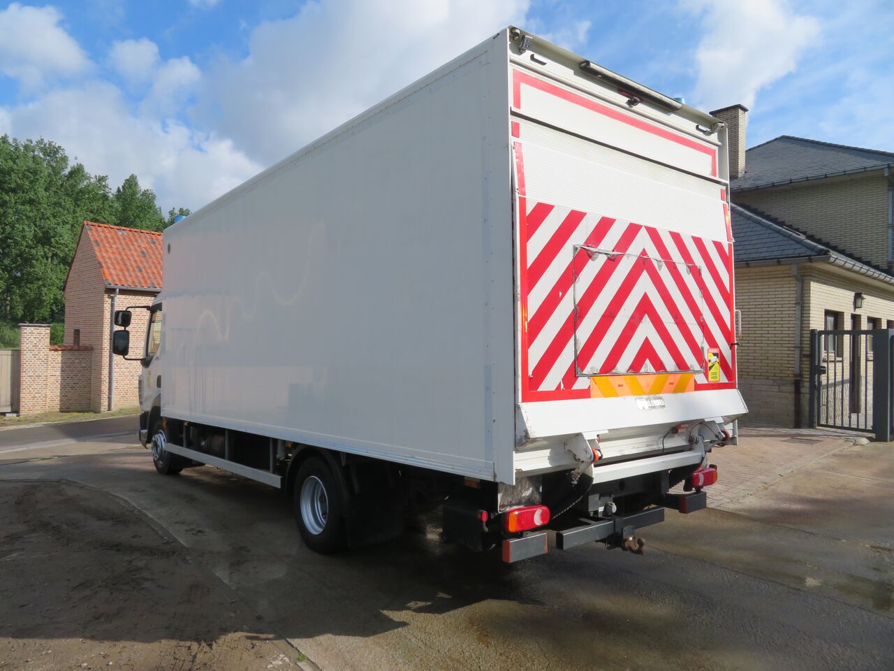 DAF LF210FA - Грузовик с закрытым кузовом: фото 5 DAF LF210FA - Грузовик с закрытым кузовом: фото 5