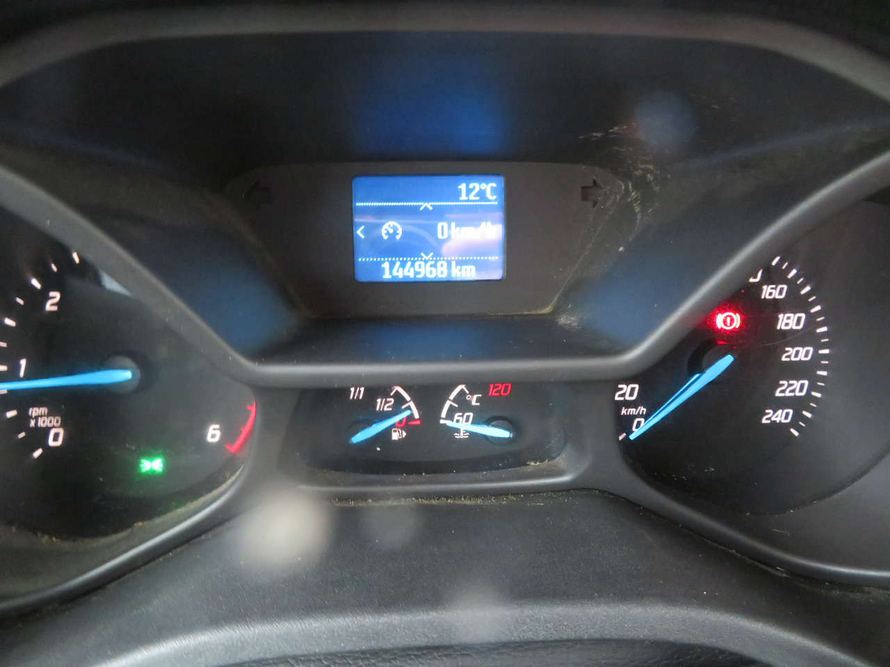 Легковой фургон Ford Transit Connect 1.6tdci: фото 15