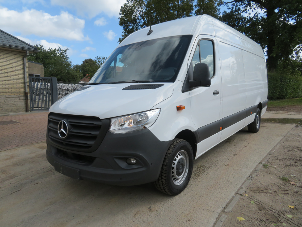 Mercedes-Benz Sprinter 317cdi - A3H2 - Цельнометаллический фургон: фото 3 Mercedes-Benz Sprinter 317cdi - A3H2 - Цельнометаллический фургон: фото 3