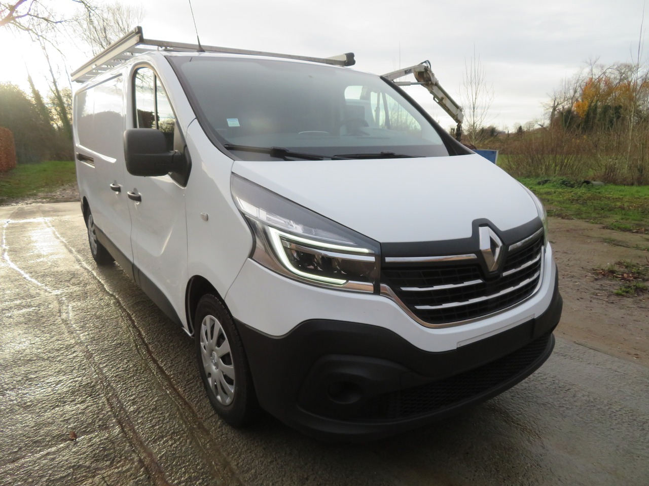 Легковой фургон Renault Trafic 2.0dCi Grand Confort - L2H1: фото 1