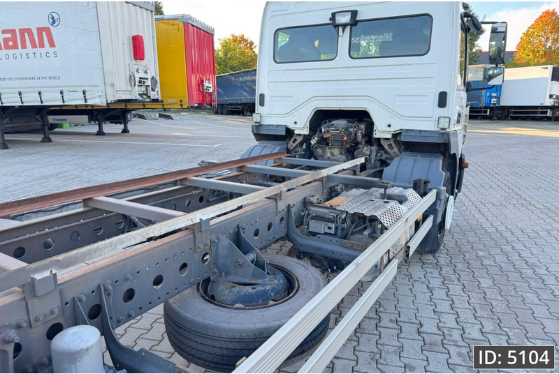 Mercedes-Benz Atego 1318 Day Cab, Euro 6, / BDF / DHOLLANDIA 2000KG - Грузовик-контейнеровоз/ Сменный кузов: фото 4 Mercedes-Benz Atego 1318 Day Cab, Euro 6, / BDF / DHOLLANDIA 2000KG - Грузовик-контейнеровоз/ Сменный кузов: фото 4