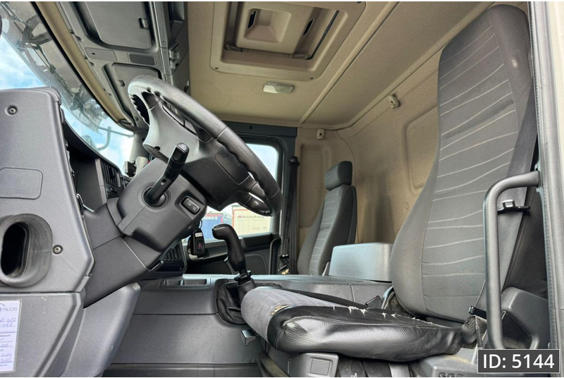 Тентованный грузовик Scania P230 Day Cab, Euro 5, / Manual / 750x248x260 / DHOLLANDIA: фото 9