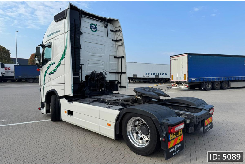 Volvo FH 460 Globetrotter XL, Euro 6, / Like new! / Special interior / Standklima / 2 Tanks - Тягач: фото 2 Volvo FH 460 Globetrotter XL, Euro 6, / Like new! / Special interior / Standklima / 2 Tanks - Тягач: фото 2