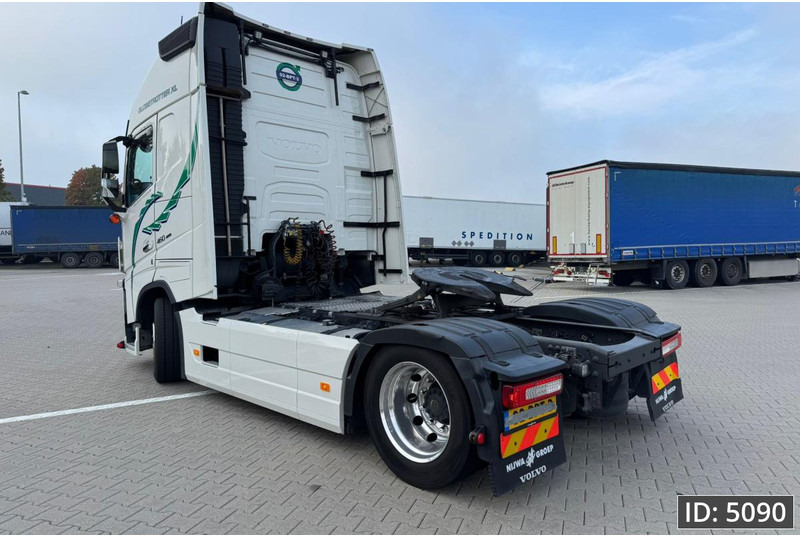 Volvo FH 460 Globetrotter XL, Euro 6, / Like new! / Special interior / Standklima / 2 Tanks - Тягач: фото 2 Volvo FH 460 Globetrotter XL, Euro 6, / Like new! / Special interior / Standklima / 2 Tanks - Тягач: фото 2