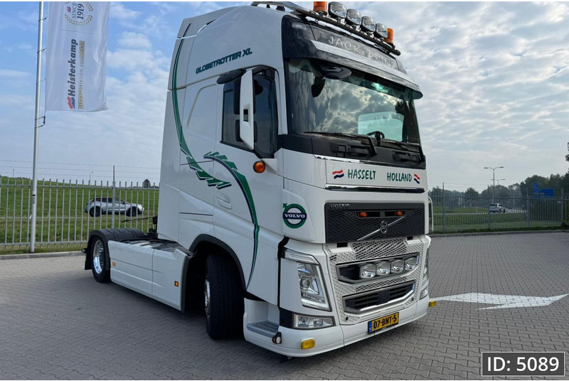 Volvo FH 460 Globetrotter XL, Euro 6, / Like new! / Special interior / Standklima / 2 Tanks - Тягач: фото 4 Volvo FH 460 Globetrotter XL, Euro 6, / Like new! / Special interior / Standklima / 2 Tanks - Тягач: фото 4