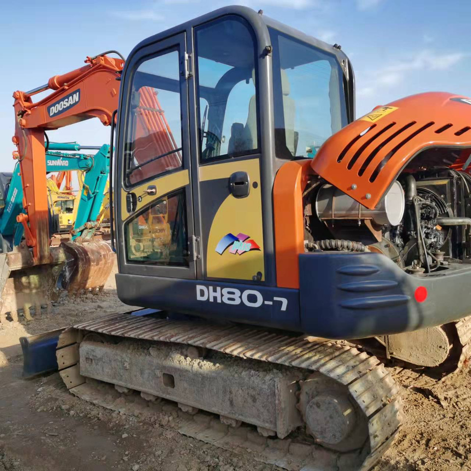 DOOSAN DH80-7 - Гусеничный экскаватор: фото 3 DOOSAN DH80-7 - Гусеничный экскаватор: фото 3