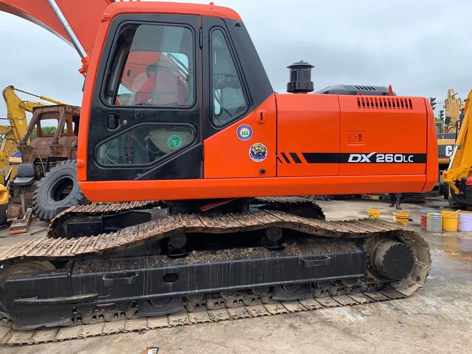 DOOSAN DX 260LC - Гусеничный экскаватор: фото 3 DOOSAN DX 260LC - Гусеничный экскаватор: фото 3