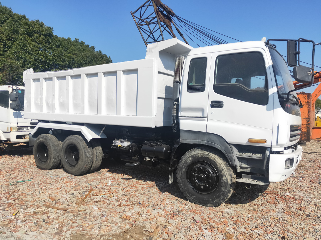 ISUZU 6X4 Great Deal Ready to Ship - Самосвал: фото 2 ISUZU 6X4 Great Deal Ready to Ship - Самосвал: фото 2