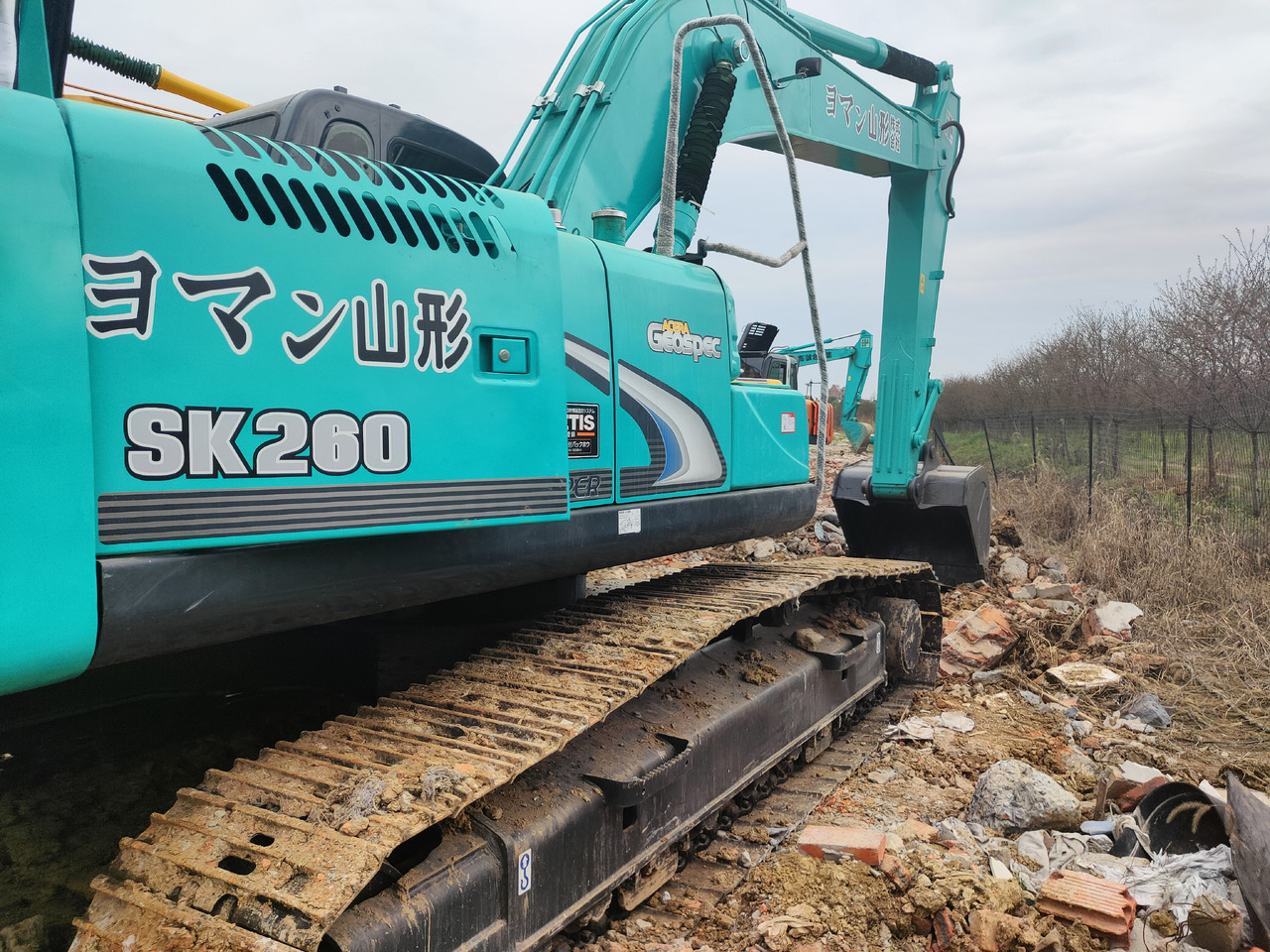 KOBELCO SK260 - Гусеничный экскаватор: фото 5 KOBELCO SK260 - Гусеничный экскаватор: фото 5