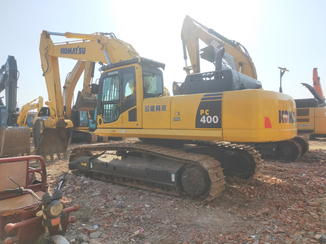 KOMATSU PC400-8 - Гусеничный экскаватор: фото 3 KOMATSU PC400-8 - Гусеничный экскаватор: фото 3